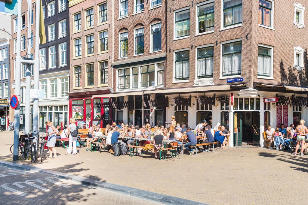 Houseboat Studio With Canalview And Free Bikes Amsterdam Room photo